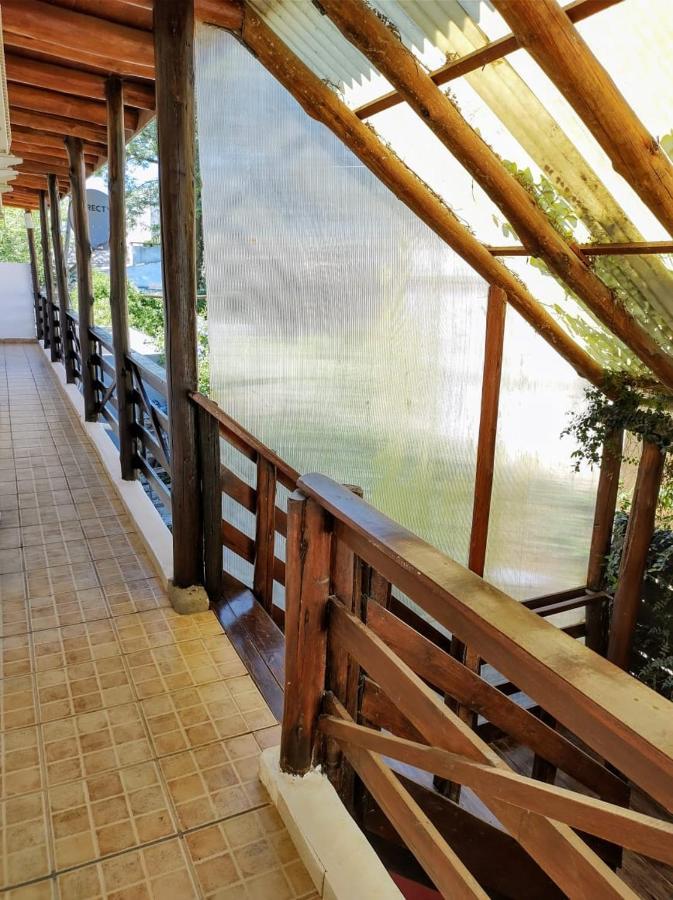 Posada Costa Del Sol Colón 外观 照片