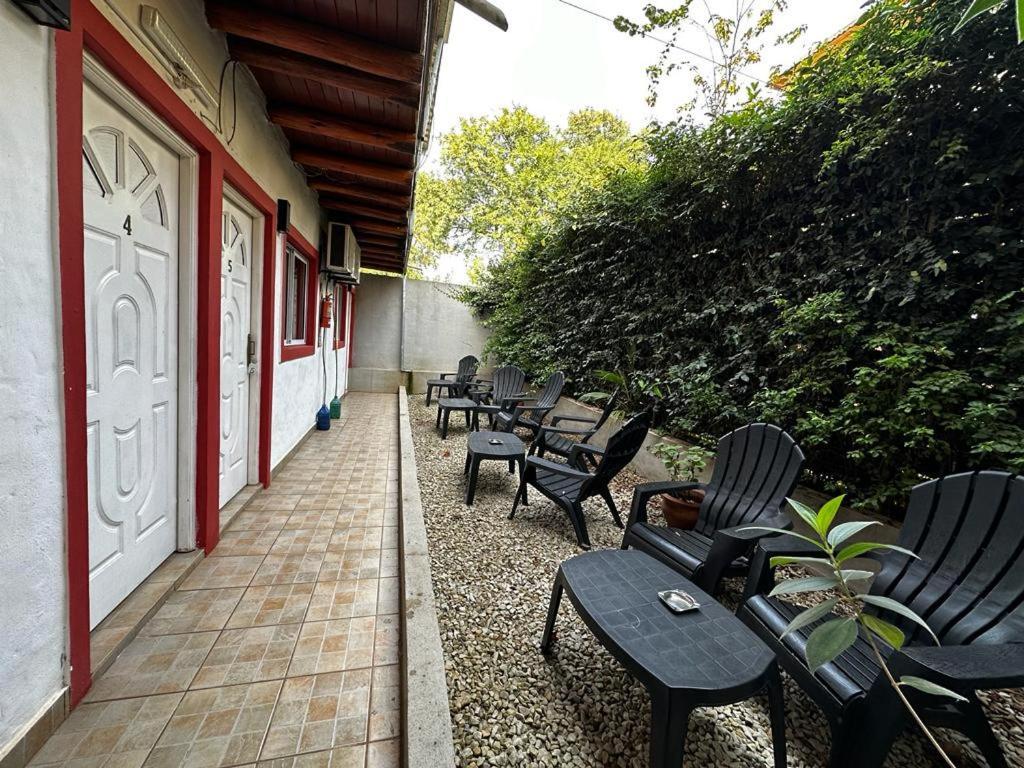 Posada Costa Del Sol Colón 外观 照片